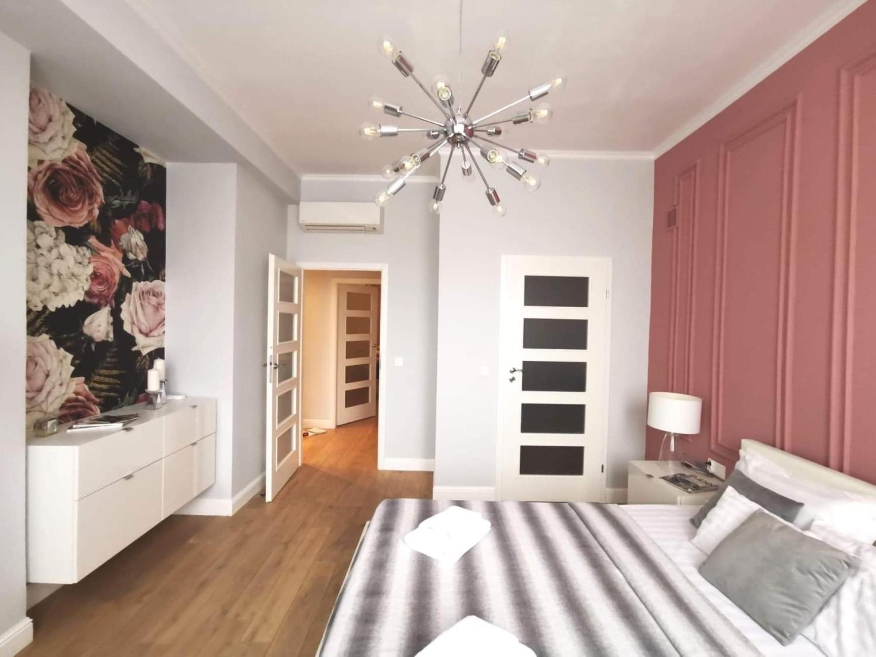 Unitapartament Delux Warszawa Centrum Blisko Plac Zbawiciela Hala Koszyki Metro Politechnika Jest To Elegancki I Wygodny Apartament Na Noclegi I Pobyt W Warszawie - Zapraszamy Ngoại thất bức ảnh
